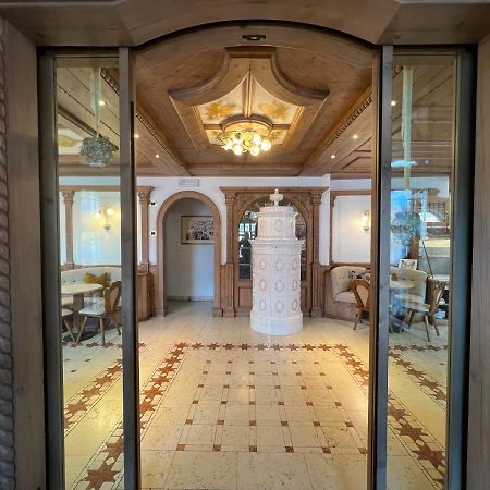 Kaiserkrone Charming Retreat Dimaro Bagian luar foto
