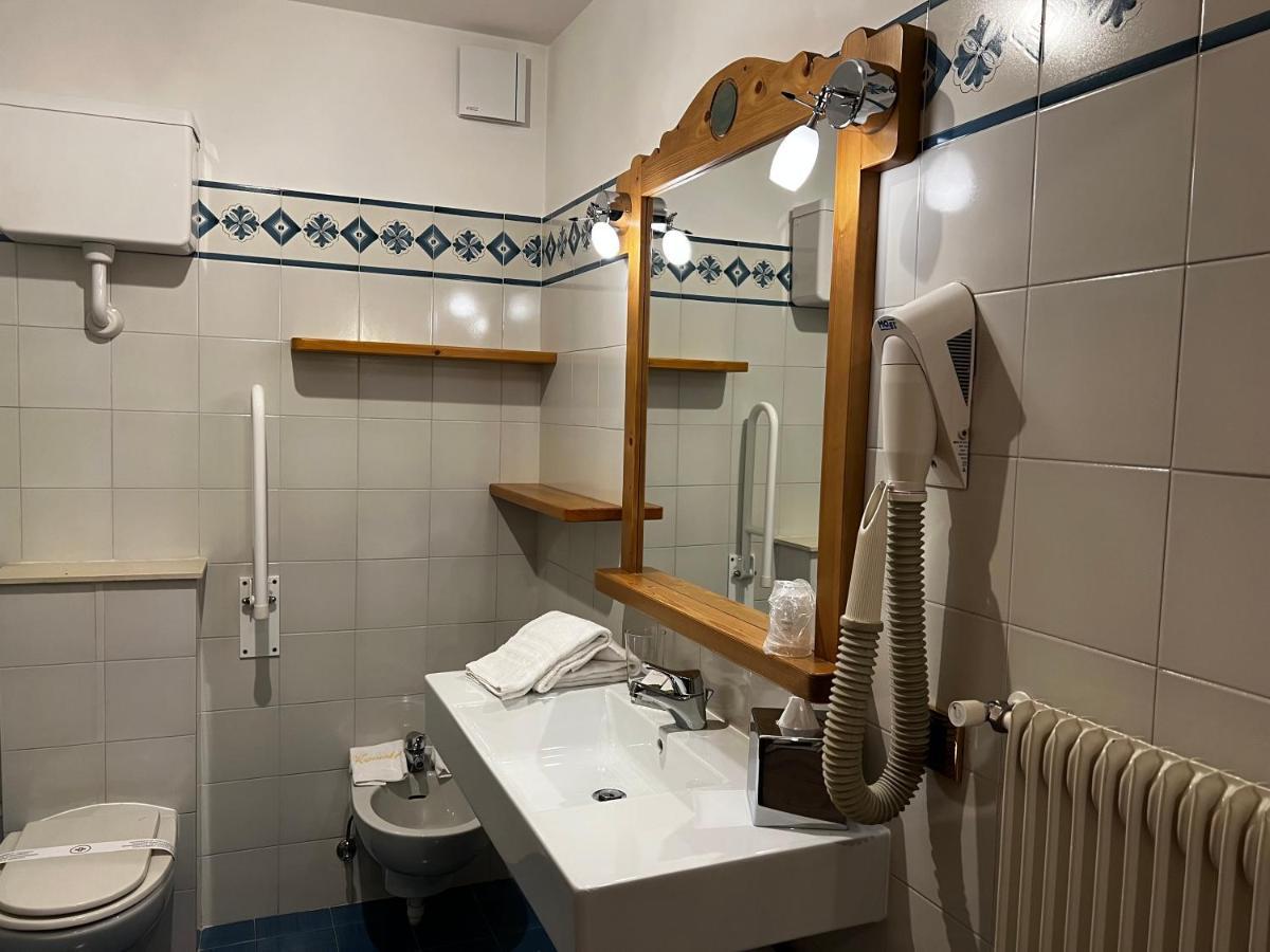 Kaiserkrone Charming Retreat Dimaro Bagian luar foto