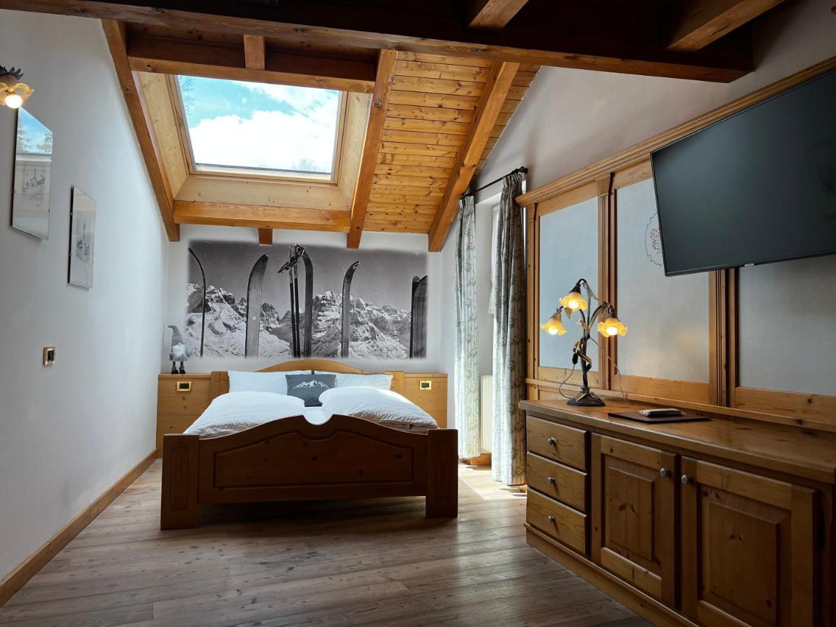 Kaiserkrone Charming Retreat Dimaro Bagian luar foto