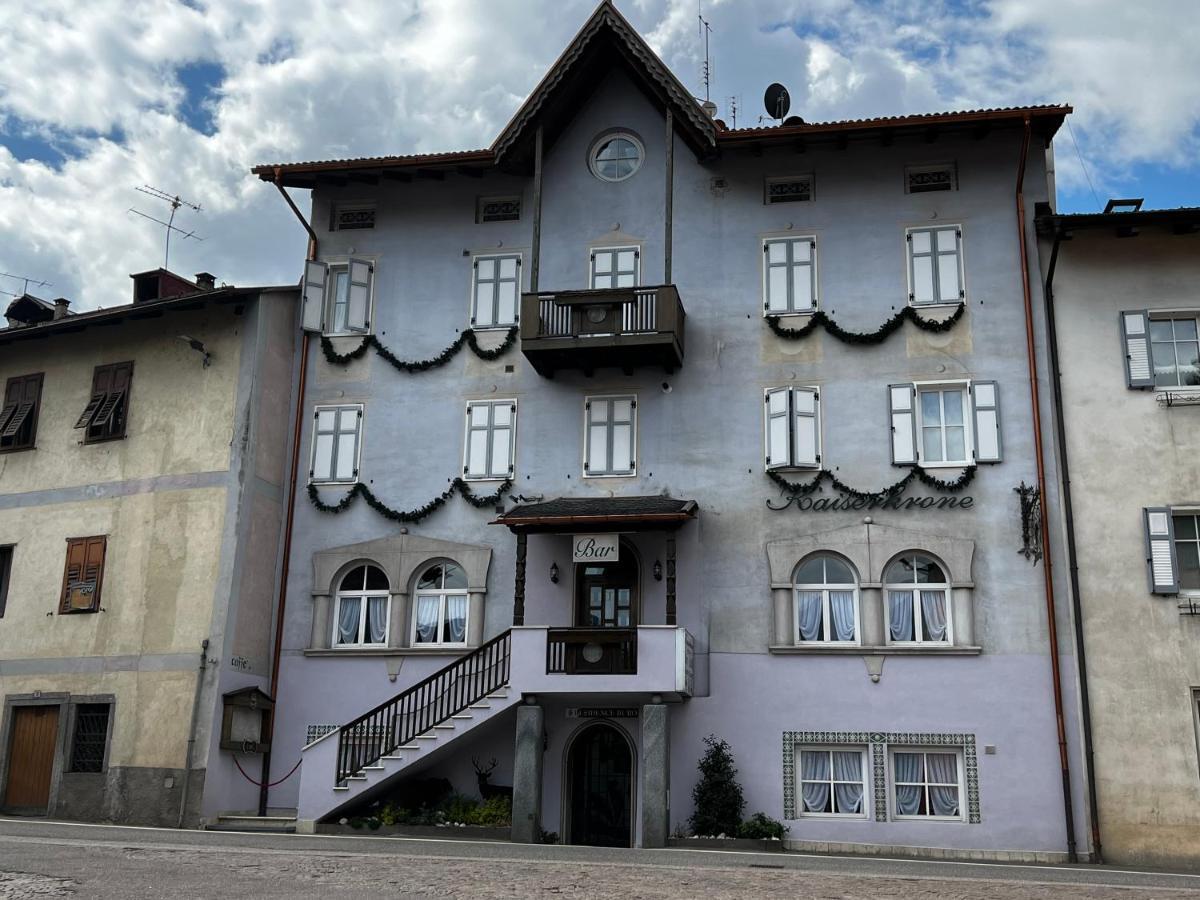 Kaiserkrone Charming Retreat Dimaro Bagian luar foto