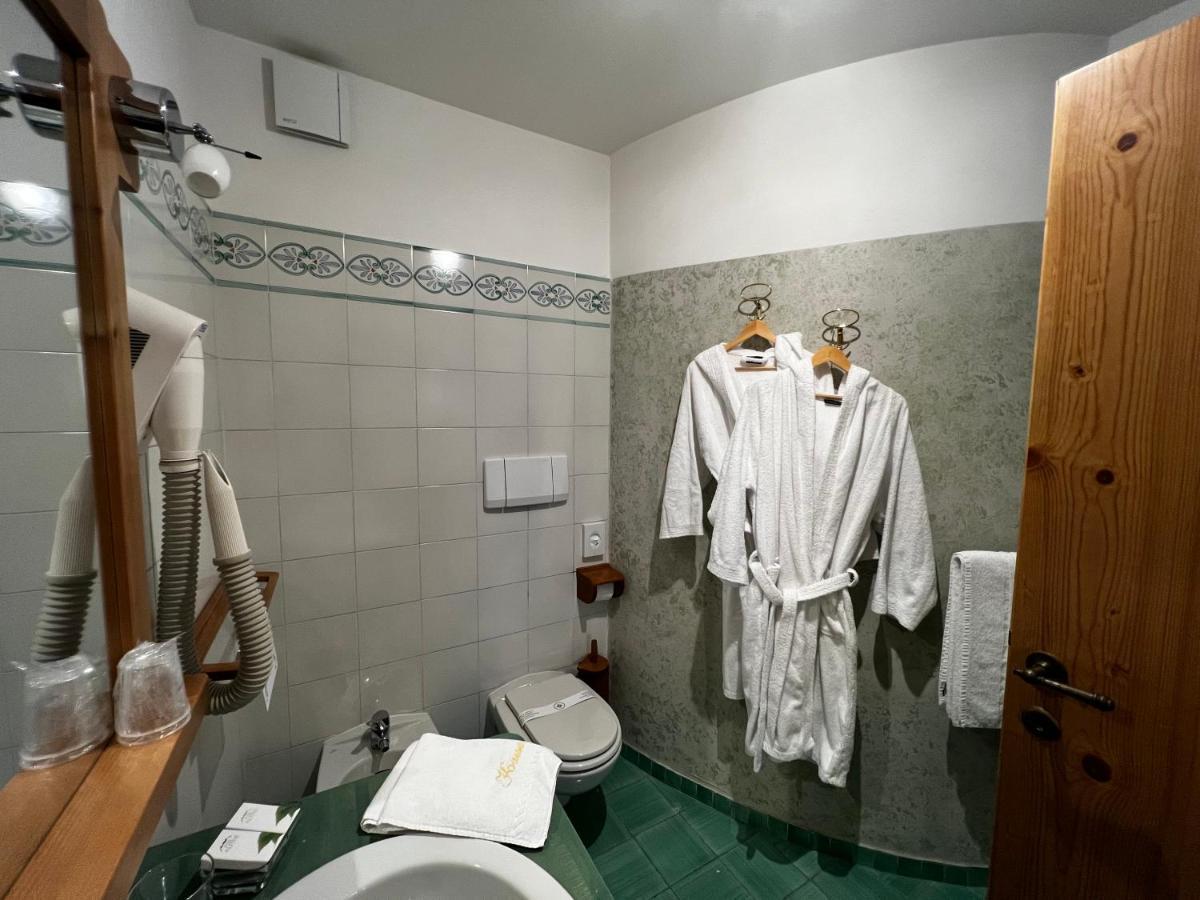 Kaiserkrone Charming Retreat Dimaro Bagian luar foto