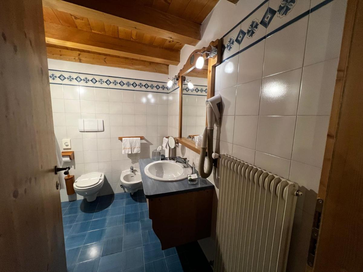 Kaiserkrone Charming Retreat Dimaro Bagian luar foto