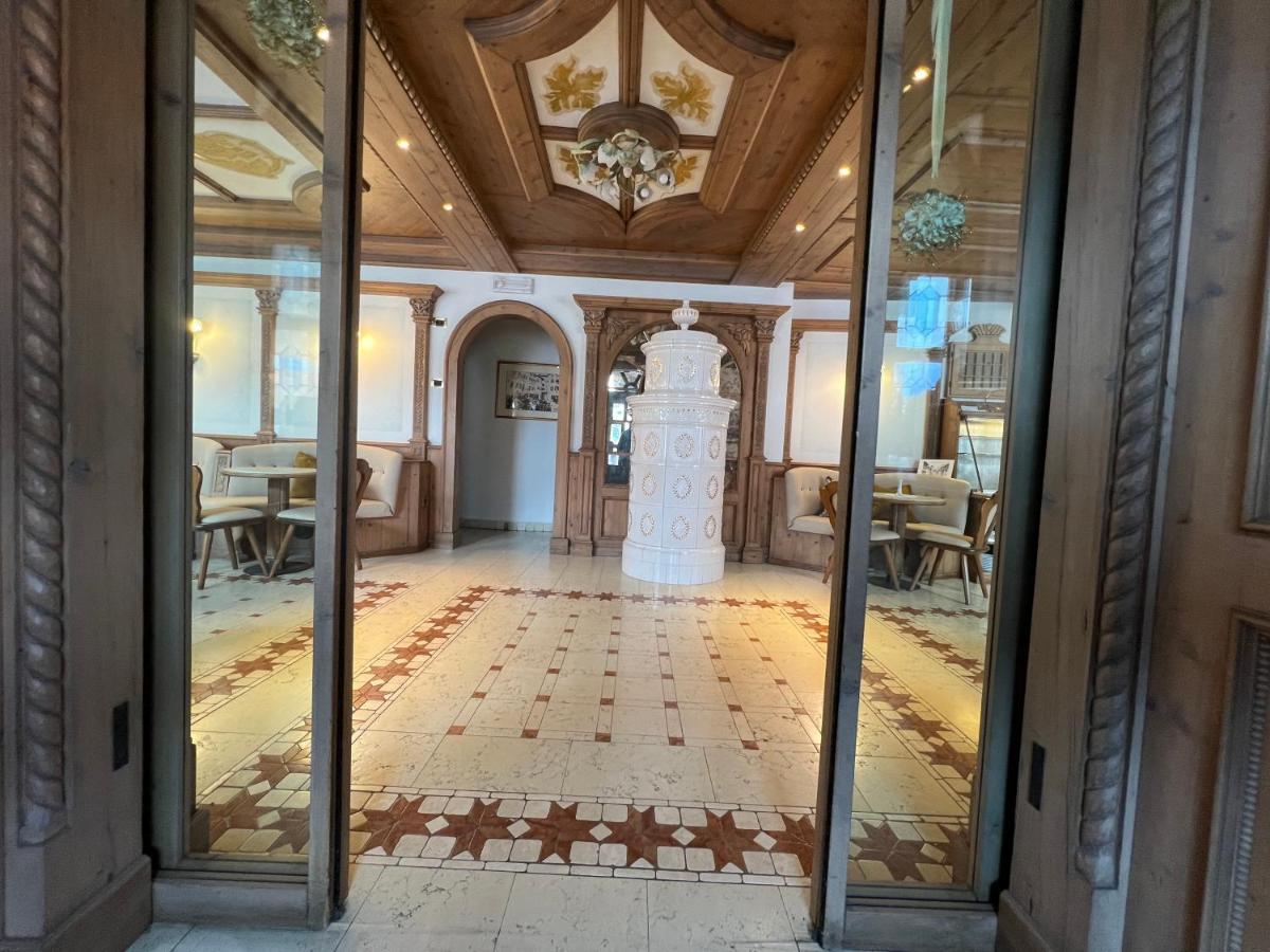 Kaiserkrone Charming Retreat Dimaro Bagian luar foto
